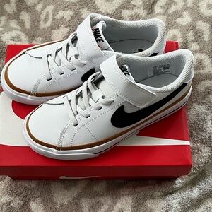Nike Court Legacy Kids White and Black Sneakers